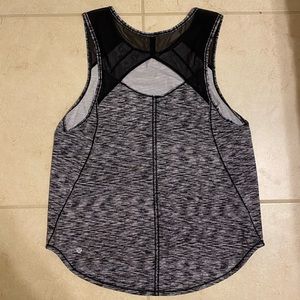 NWOT LULULEMON gray and black tank top SIZE 8